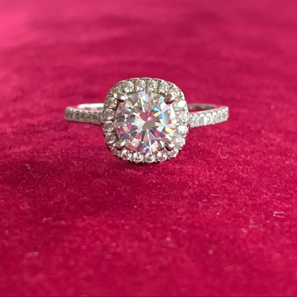 1 Carat Solitaire CZ Ring Size 7 - Picture 4 of 17